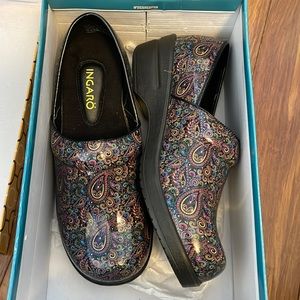 INGARO NON-SLIP SHOES